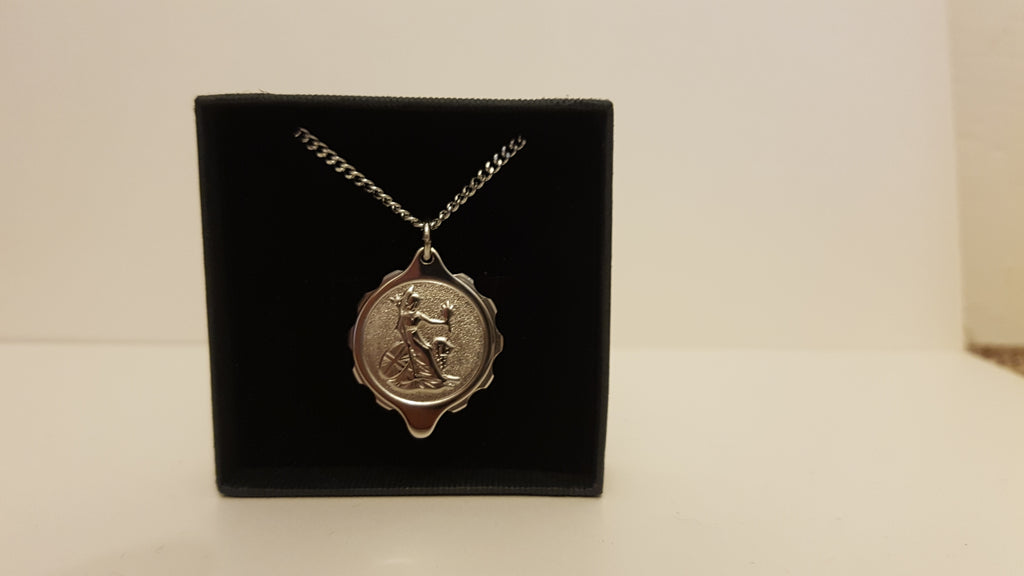Stainless Steel Pendant With Royal Britannia On 22