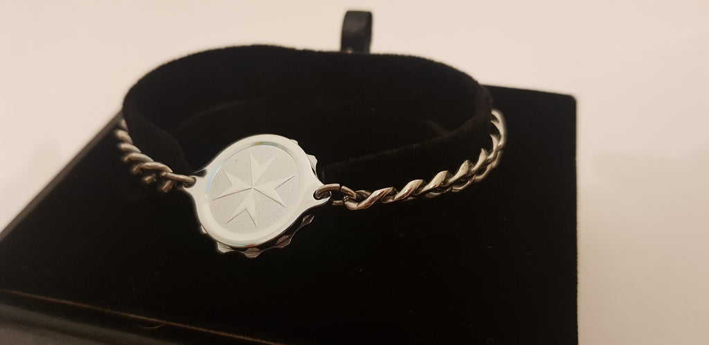 LADIES CHROME BRACELET WITH MALTESE CROSS 231131